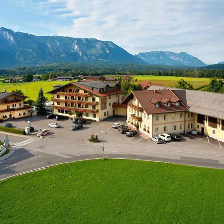 Laschenskyhof & 4*